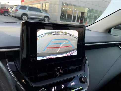 Certified 2025 Toyota Corolla LE image 27