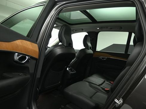 Used 2023 Volvo XC90 B6 Plus w/ Protection Package Premier AWD/4WD image 16