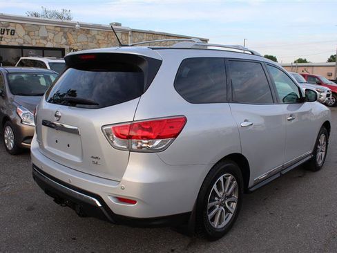 Used 2013 Nissan Pathfinder SL w/ SL Premium Pkg image 7