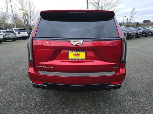 Used 2021 Cadillac Escalade Sport w/ Driver Assist Tech Package image 5