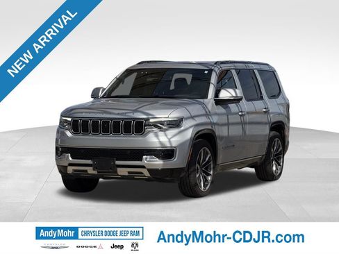 Used 2022 Jeep Wagoneer Series III w/ Premium Group I image 3