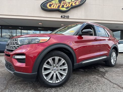 Used 2023 Ford Explorer Limited w/ Equipment Group 301A image 17