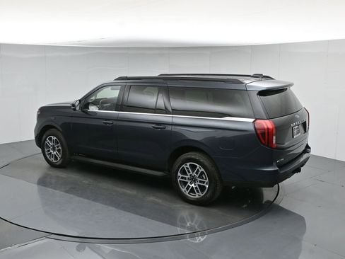 Used 2025 Ford Expedition Max Active AWD/4WD image 47