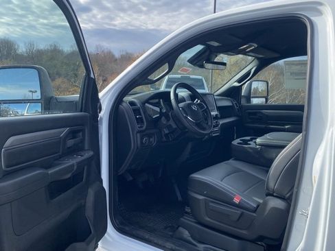 New 2026 RAM 3500 Tradesman w/ Chrome Appearance Group image 13