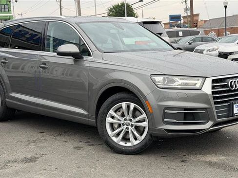 Used 2017 Audi Q7 3.0T Premium AWD/4WD image 8
