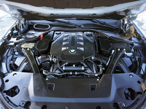 Used 2023 BMW 760i xDrive w/ Parking Assistance Package image 27