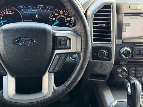 Used 2015 Ford F150 Lariat w/ Equipment Group 502A Luxury image 20