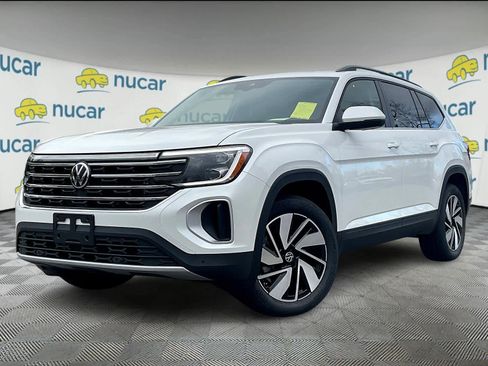 New 2026 Volkswagen Atlas SE image 4