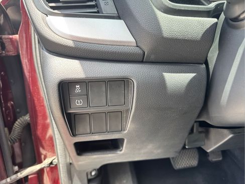 Used 2018 Honda CR-V LX image 16