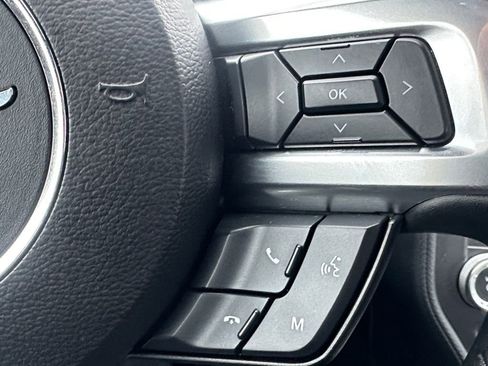 Used 2018 Ford Mustang Coupe image 18