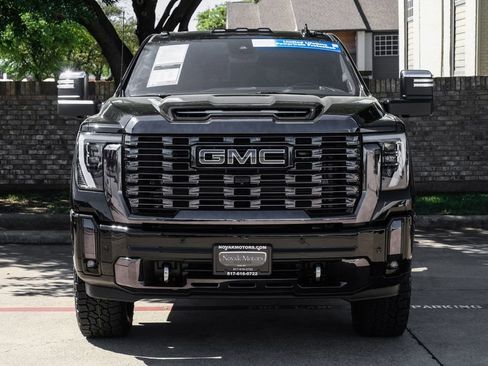 Used 2024 GMC Sierra 2500 Denali Ultimate w/ Max Trailering Package AWD/4WD image 11