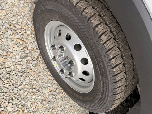 New 2025 Ford Transit 250 148 Medium Roof Extended AWD image 4