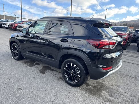 Used 2023 Chevrolet TrailBlazer LT w/ Convenience Package image 6