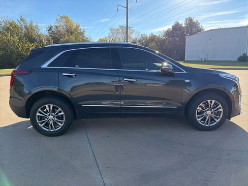 Used 2021 Cadillac XT5 Premium Luxury w/ LPO, Floor Liner Package image 9