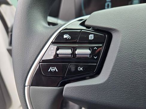 New 2026 Kia Niro LX FWD image 11