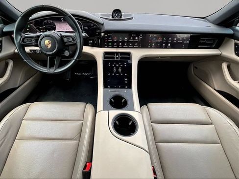 Used 2022 Porsche Taycan RWD image 9
