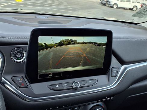 Used 2024 Chevrolet Blazer LT w/ Convenience Package FWD image 8