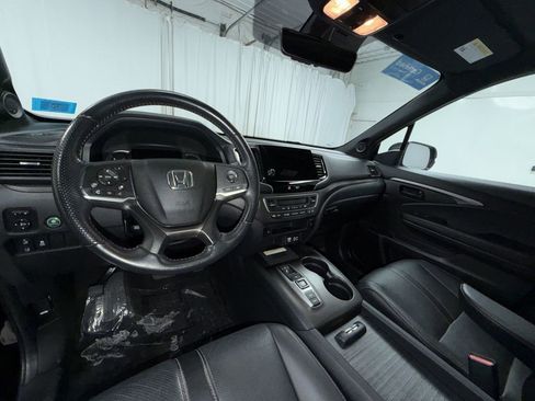 Used 2022 Honda Pilot TrailSport image 13