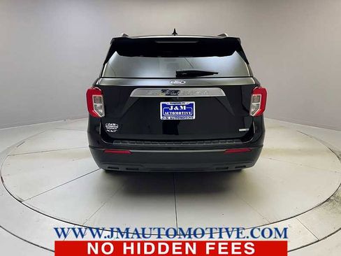 Used 2020 Ford Explorer XLT w/ Comfort Package image 4