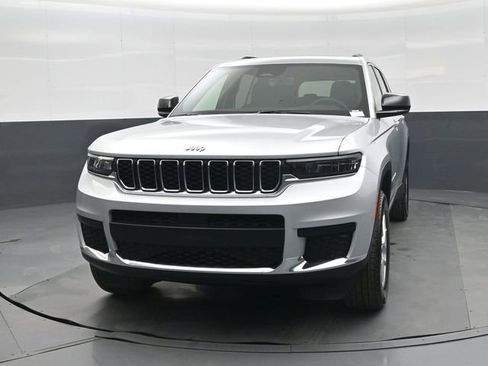 New 2026 Jeep Grand Cherokee L 4WD image 8