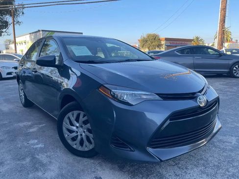 Used 2019 Toyota Corolla LE FWD image 3