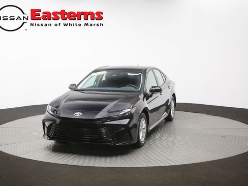 Used 2025 Toyota Camry LE FWD image 57