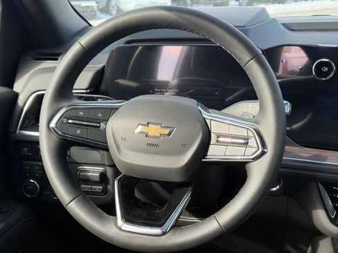 New 2026 Chevrolet Suburban Premier image 12