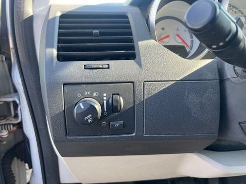 Used 2008 Dodge Grand Caravan SXT FWD image 15
