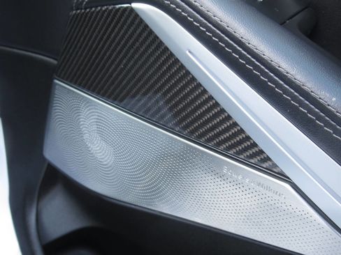 Used 2021 BMW X5 M50i w/ Executive Package image 7