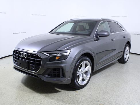 Used 2019 Audi Q8 Premium image 4