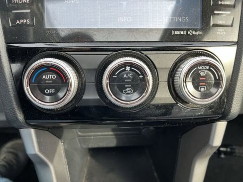 Used 2017 Subaru Forester 2.5i Premium w/ All-Weather Package image 19