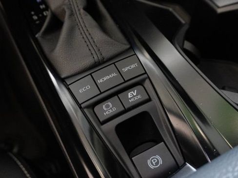Used 2025 Toyota Camry SE w/ Convenience Package FWD image 26