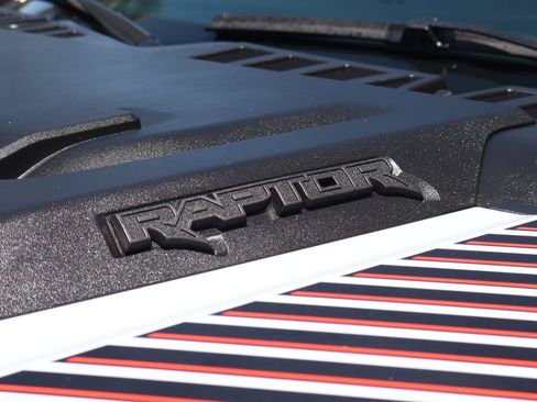 Used 2025 Ford F150 Raptor AWD/4WD image 64
