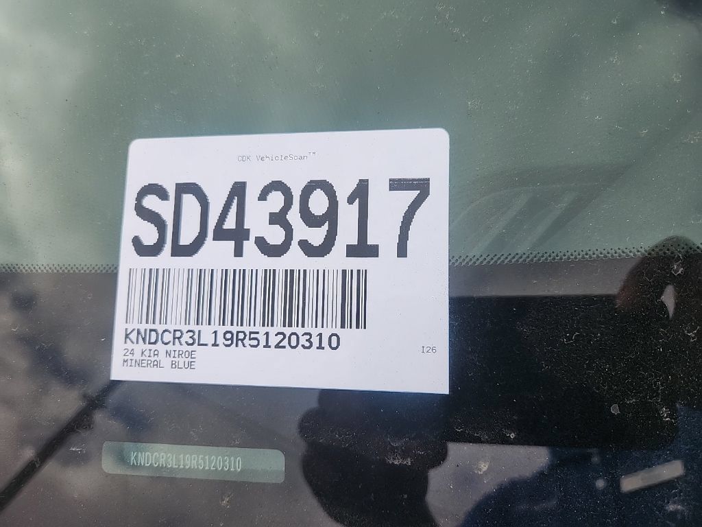 Certified 2024 Kia Niro Wind FWD image 5