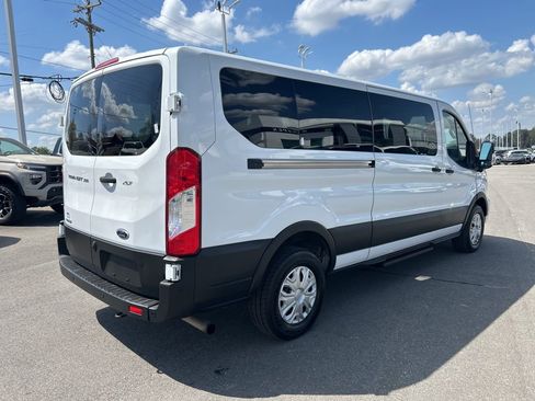 Used 2023 Ford Transit 350 XLT RWD image 5