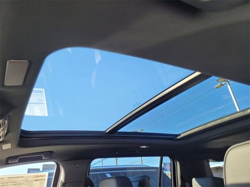 New 2026 GMC Yukon XL Denali w/ Denali Reserve Package image 23