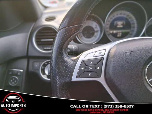 Used 2013 Mercedes-Benz C 300 Sport image 26