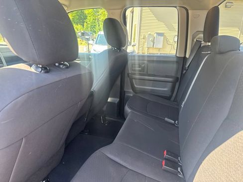 Used 2019 RAM 1500 Express w/ Express Value Package AWD/4WD image 19