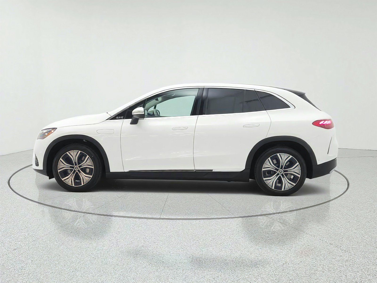Certified 2023 Mercedes-Benz EQE 350+ SUV image 8