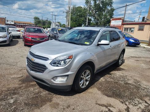 Used 2016 Chevrolet Equinox LT image 3