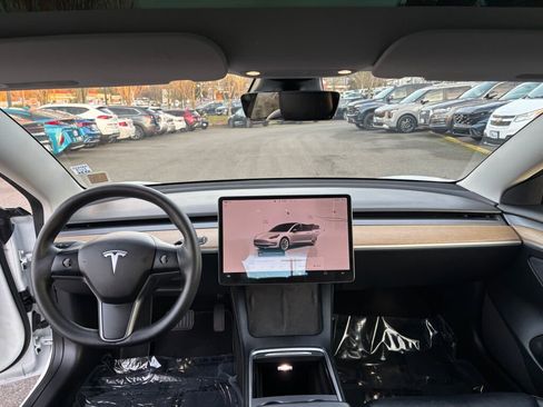 Used 2022 Tesla Model 3 Long Range image 13