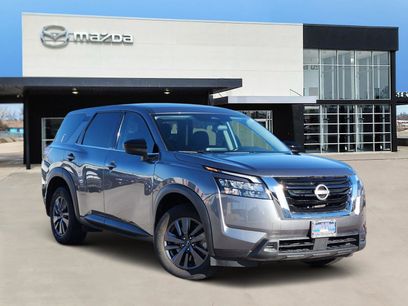 Used 2023 Nissan Pathfinder S