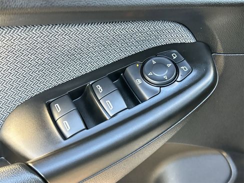 Used 2023 Chevrolet TrailBlazer LT w/ Convenience Package image 17