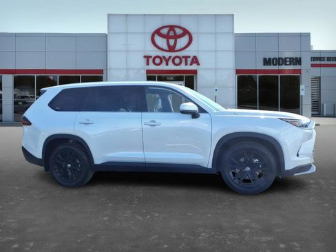 Certified 2025 Toyota Grand Highlander AWD Hybrid image 7