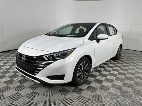 New 2025 Nissan Versa SV w/ Trunk Package image 4