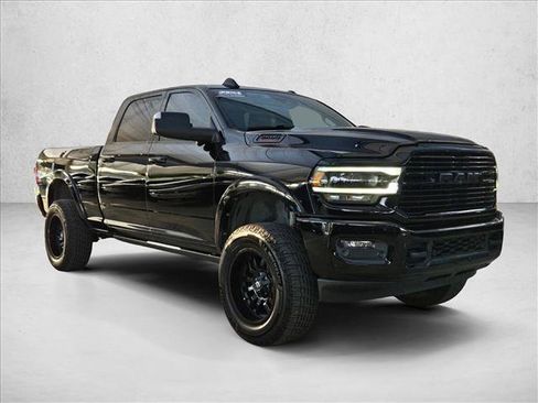 Used 2019 RAM 2500 Laramie AWD/4WD image 3