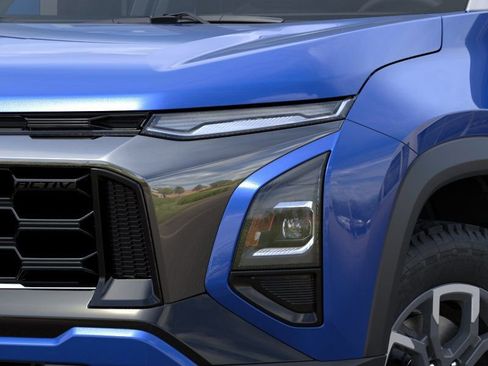 New 2026 Chevrolet Equinox ACTIV AWD/4WD image 10