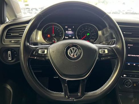 Used 2019 Volkswagen e-Golf SE w/ Driver Assistance Package image 26