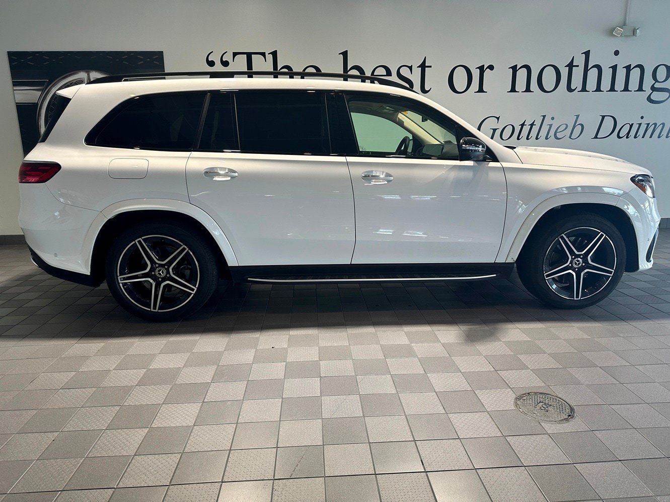 Certified 2024 Mercedes-Benz GLS 450 4MATIC image 3