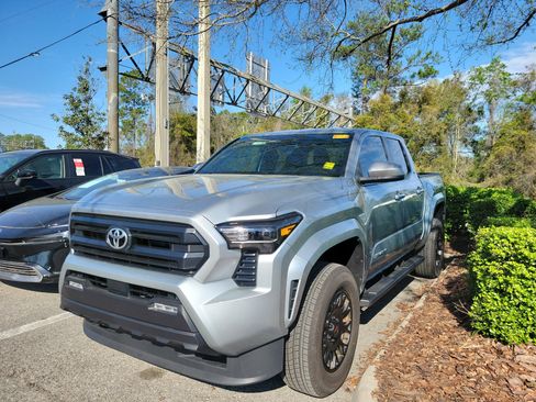 Used 2024 Toyota Tacoma SR5 image 28